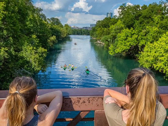 Everything You Need To Know About Party Boat Rentals In Austin