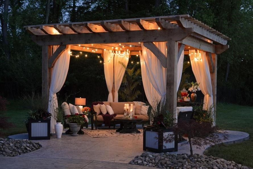 Improve Your Yard With Outdoor Furniture  