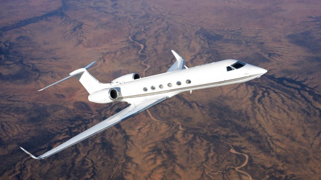 Difference Between Private Jet Charter And Commercial Jet Charteracter