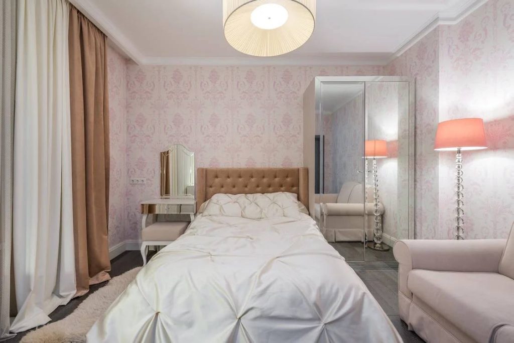 Space-Saving Upgrades for Small Bedrooms