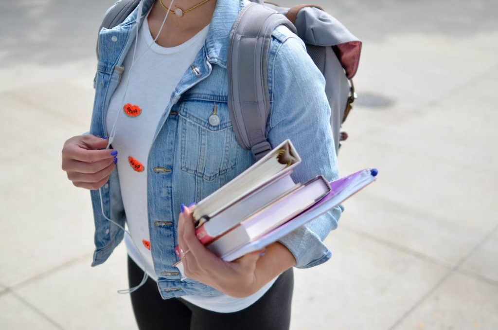 Teaching Abroad - The 4 Essentials To Make It Happen