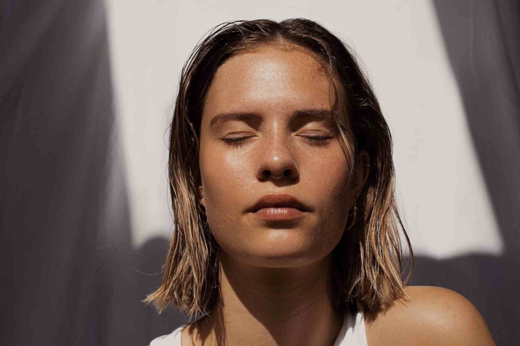 Ways to Achieve Smooth Skin Without Breaking the Bank