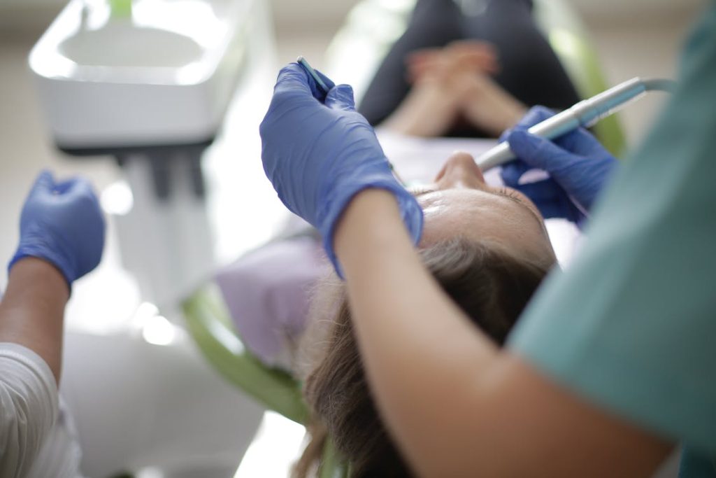 How a Dental Practice Can Benefit From Using a Comprehensive Dental Software Solution