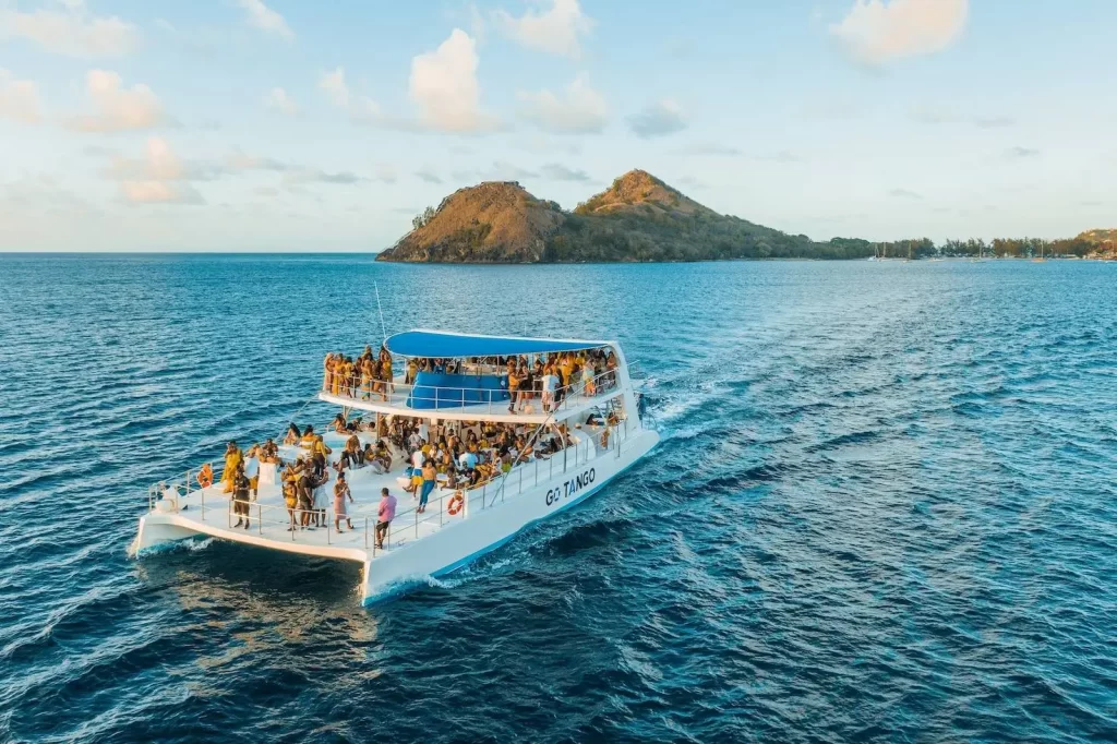 Essential Elements to Consider When Planning a Yacht Party