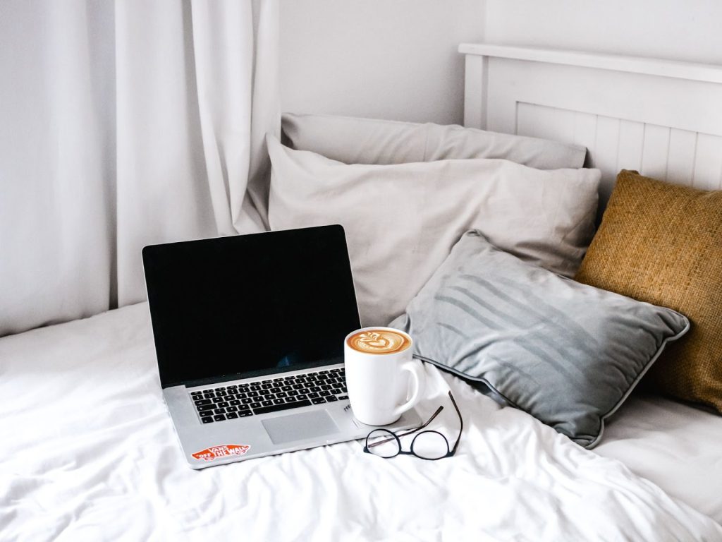 How Social Media is Shaping Lifestyle Trends in 2023