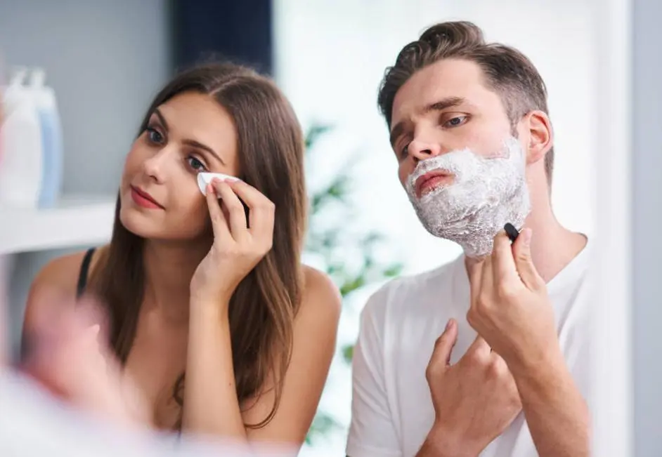Achieve-Glowing-Skin-with-Natural-Skincare